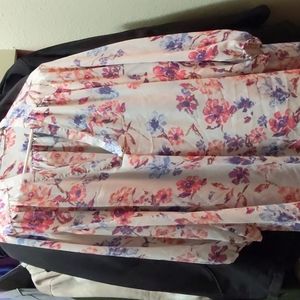 V neck floral blouse